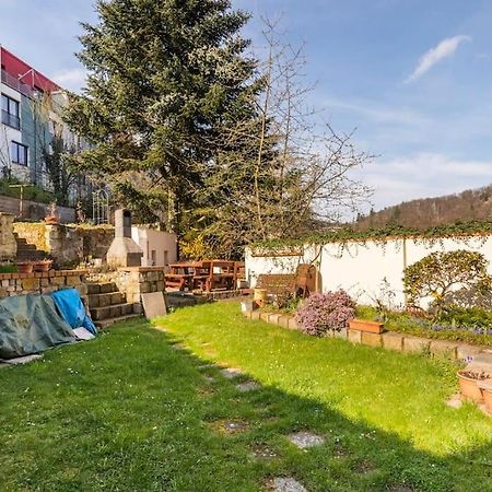 Appartement Apartman Vishegrad à Karlovy Vary Extérieur photo